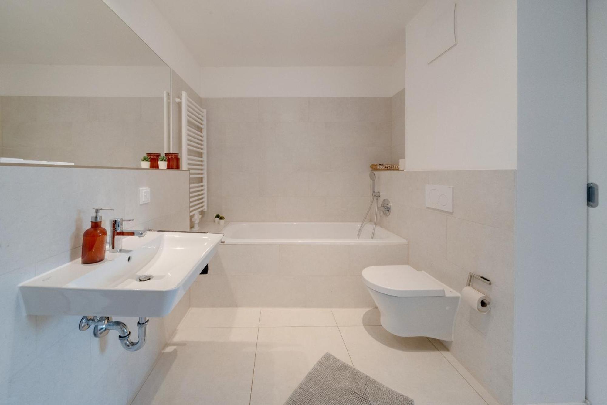 Neu-Luxus Apartment-Zentral In Altstadt-65-80Qm 奥格斯堡 外观 照片