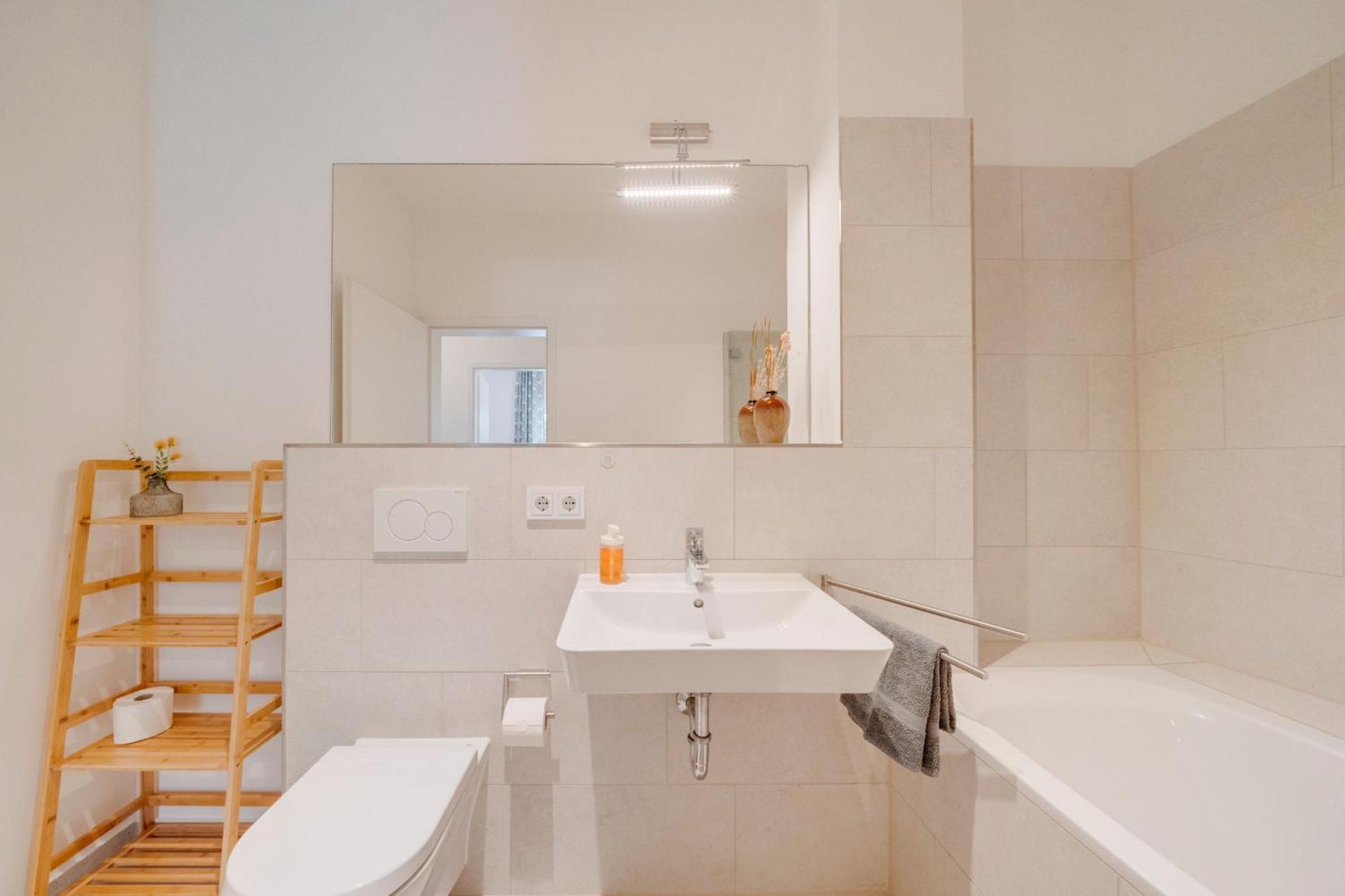 Neu-Luxus Apartment-Zentral In Altstadt-65-80Qm 奥格斯堡 客房 照片